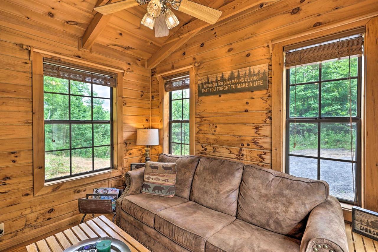 Quaint Log Cabin With Views Near West Jefferson Warrensville Luaran gambar