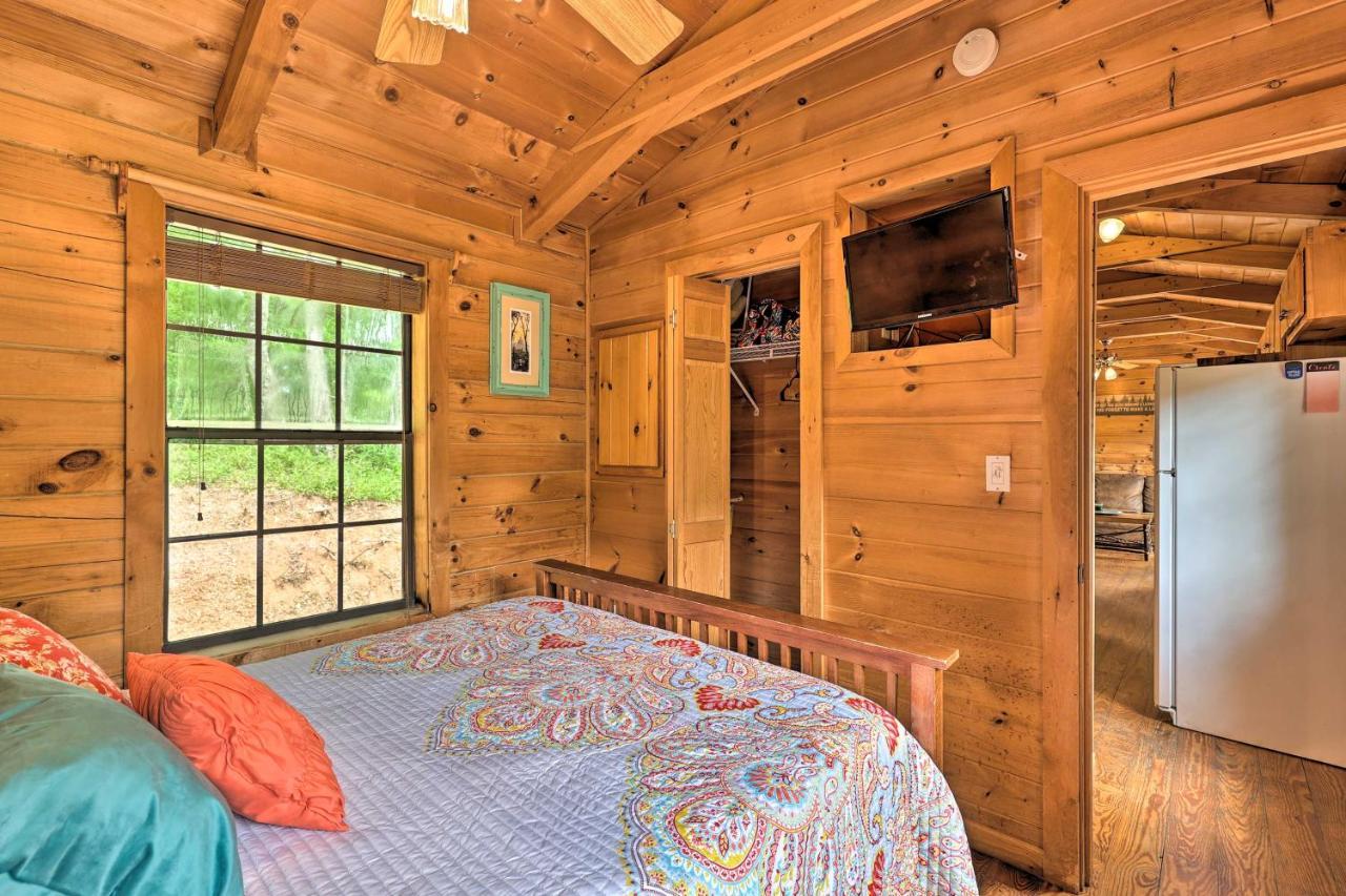 Quaint Log Cabin With Views Near West Jefferson Warrensville Luaran gambar