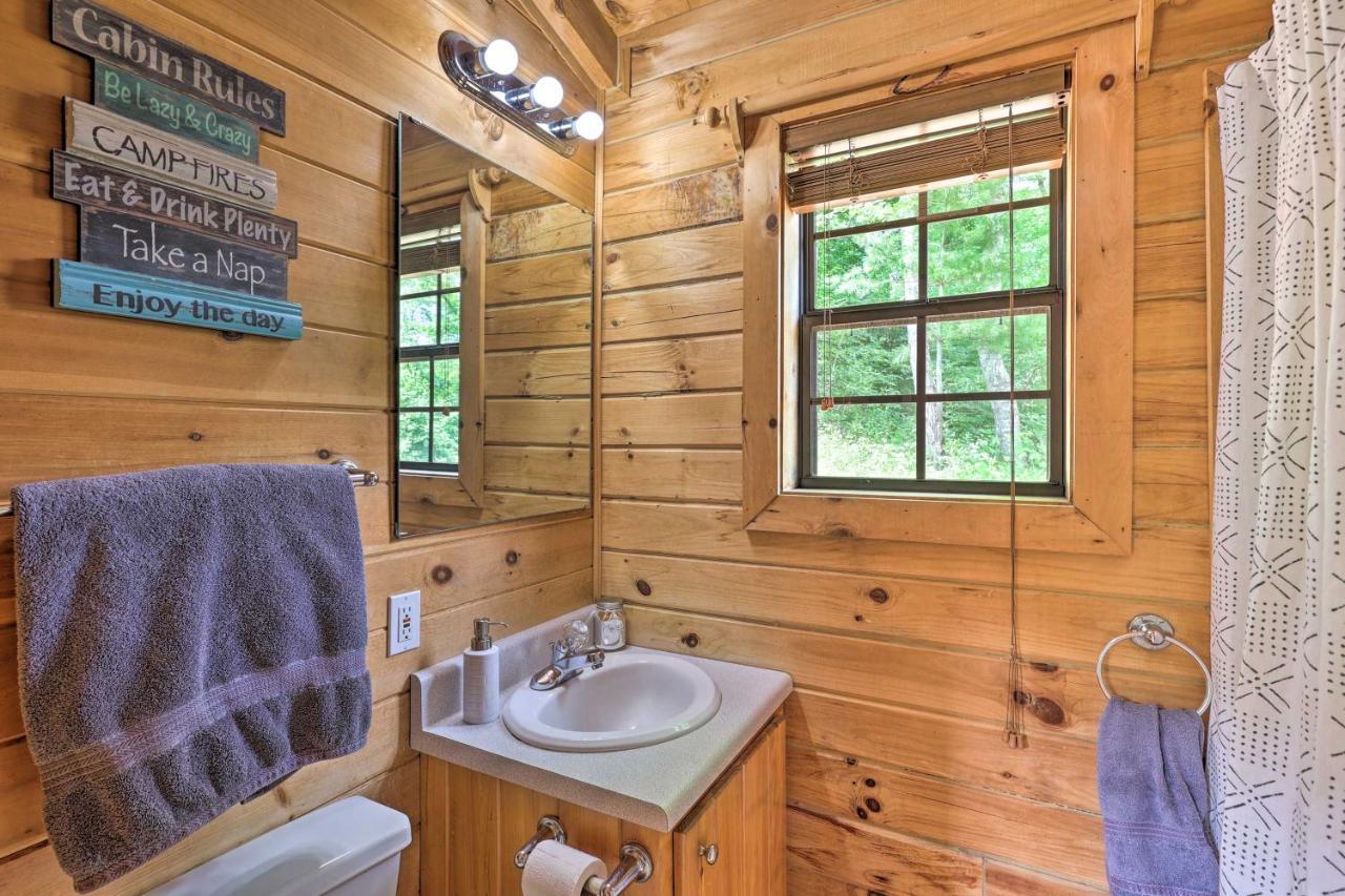 Quaint Log Cabin With Views Near West Jefferson Warrensville Luaran gambar