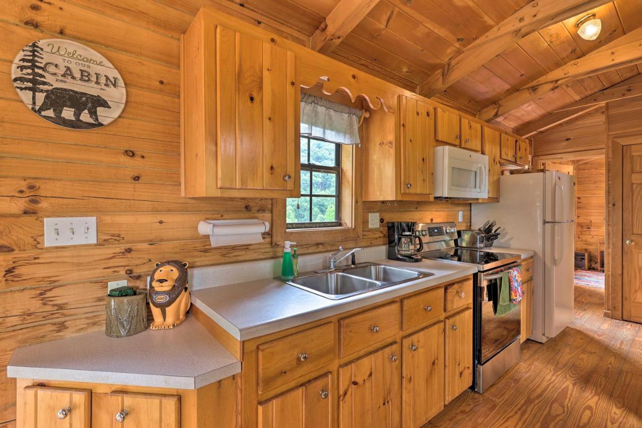Quaint Log Cabin With Views Near West Jefferson Warrensville Luaran gambar